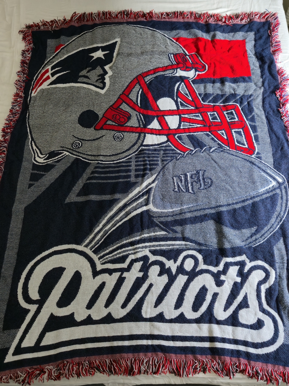 New England Patriots NFL Woven Tapestry Throw Blanket 44x60 USA